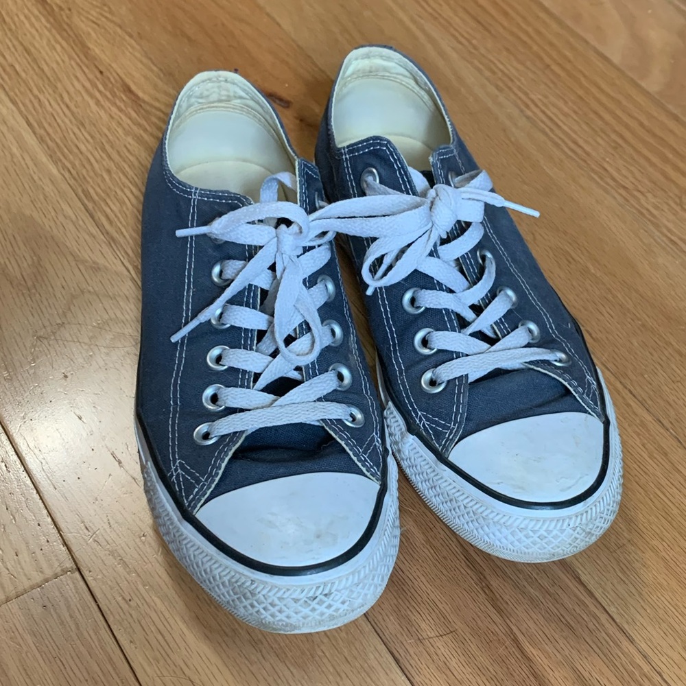 Navy Converse shoes size 8